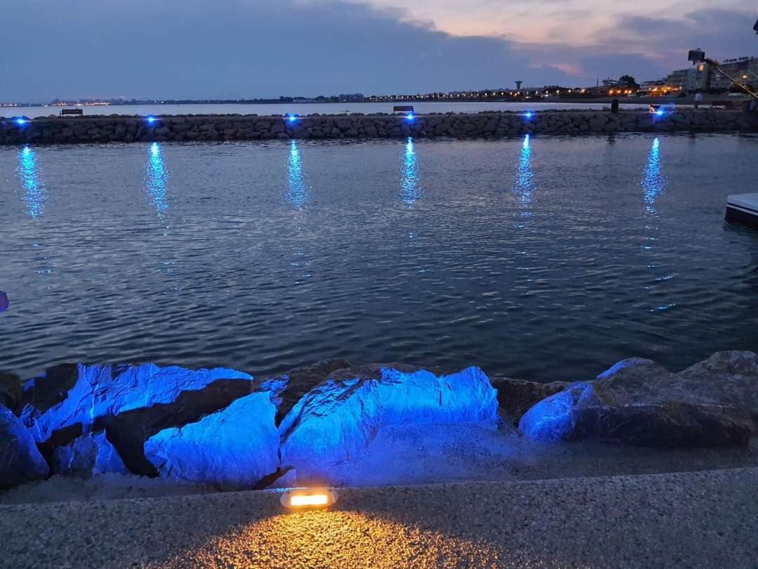 Jolies Studios Avec Piscines Et Parking Prive 800M De La Plage Le Grau Du Roi Ngoại thất bức ảnh